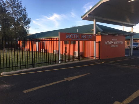 Across Country Motor Inn - Darwin Holiday 1