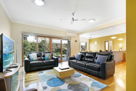 Apartments On Church - Unit 7 - Darwin Holiday 4