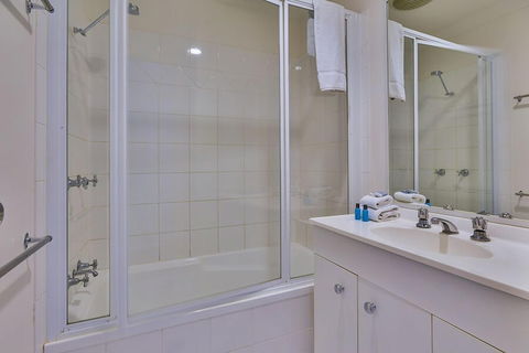Sunset Waters Apartments - Darwin Holiday 2