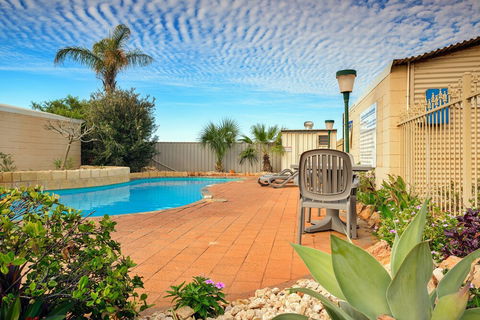 Osprey Holiday Village Unit 123 - Darwin Holiday 2
