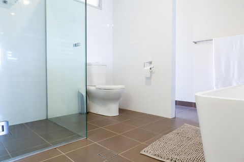 Beach & Bay Holiday House - Darwin Holiday 2