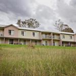 BATHURST GOLDFIELDS MOTEL On MOUNT PANORAMA - Darwin Holiday 0