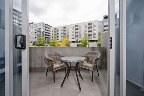 Accommodate Canberra - Darwin Holiday 6