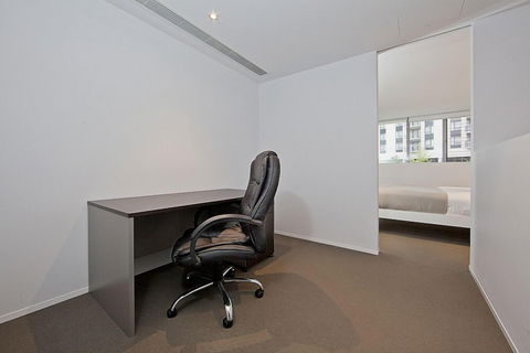 Accommodate Canberra - Darwin Holiday 1