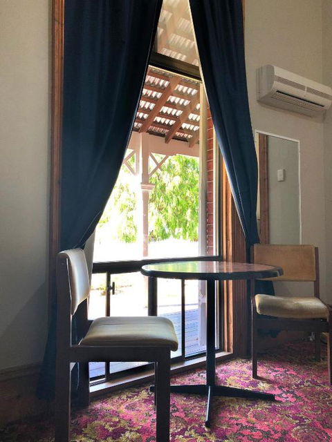 Ithaca 1896 Manor - Darwin Holiday 2