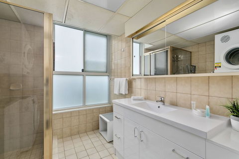 President - Q Stay - Darwin Holiday 5