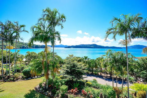 Frangipani 5 On Hamilton Island - Darwin Holiday 1