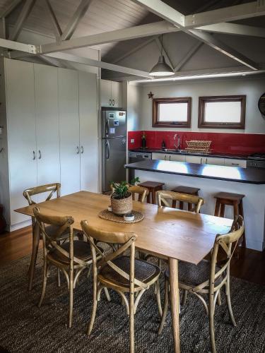 Samphire Beach House - Darwin Holiday 5