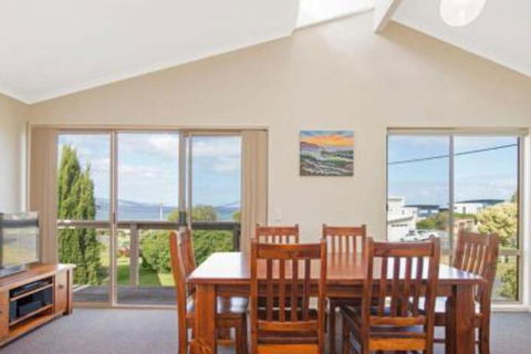 Valkei - Darwin Holiday 3