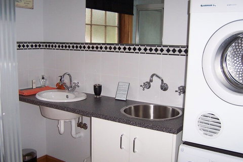 Cottage On Gunning - Darwin Holiday 6