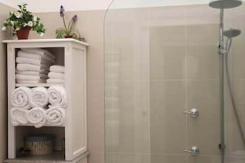 Rose Garden On Church BnB - Darwin Holiday 2