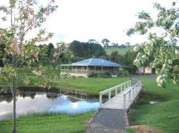 Buttercup Cottage & Private Apartment - Darwin Holiday 0