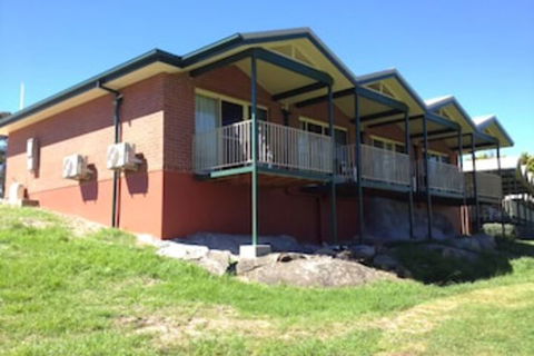 Tenterfield Golf Club Fairways Lodge - Darwin Holiday 0
