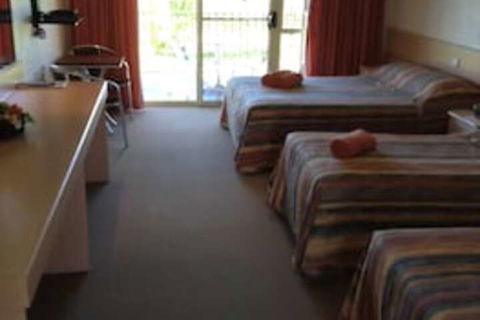 Tenterfield Golf Club Fairways Lodge - Darwin Holiday 4