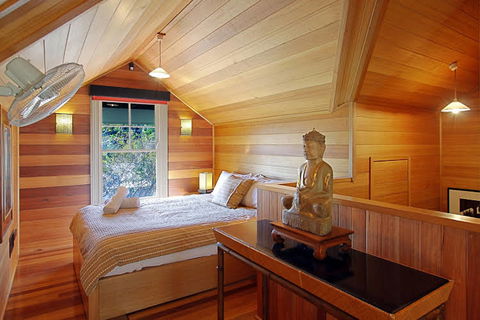 Longbourn On Massinger - Darwin Holiday 0