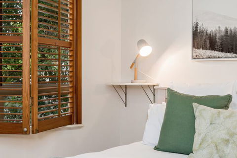 Byron Breeze 5 - Darwin Holiday 3