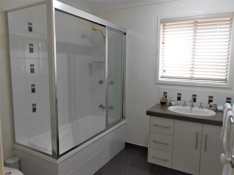 Koola Beach Apartments Bargara - Darwin Holiday 6