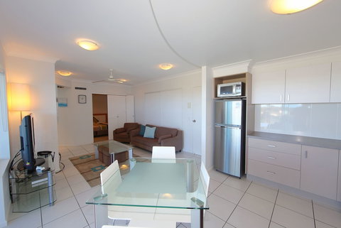 Koola Beach Apartments Bargara - Darwin Holiday 5