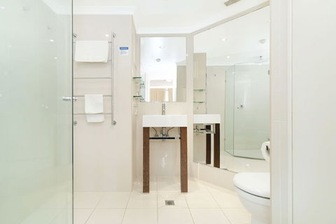 The Astor Apartments - Darwin Holiday 5