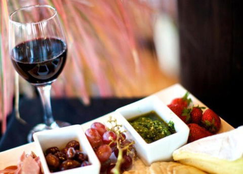 Oceanview Estate Vineyard Cottages - Darwin Holiday 1