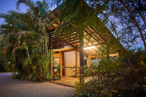 Dayboro Cottages & Llama Walks - Darwin Holiday 4