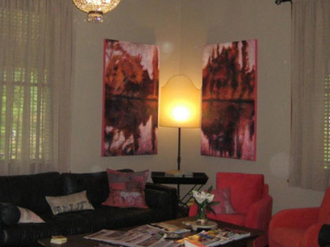 Finches Of Beechworth - Darwin Holiday 6