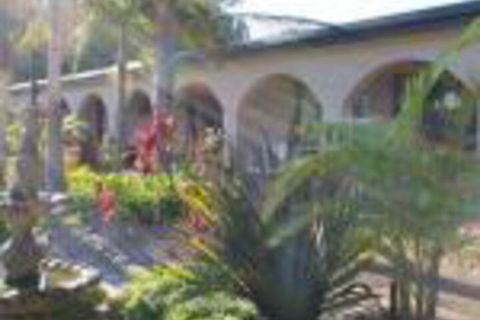 Batemans Bay Manor - Darwin Holiday 0