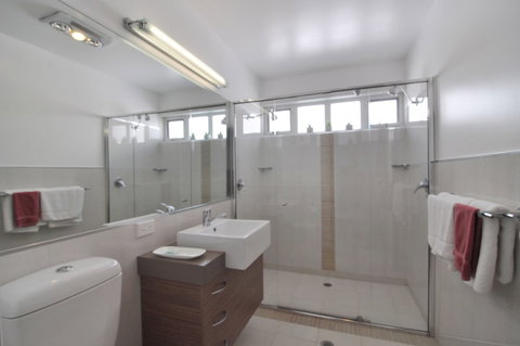 Bluedock Apartments - Darwin Holiday 5