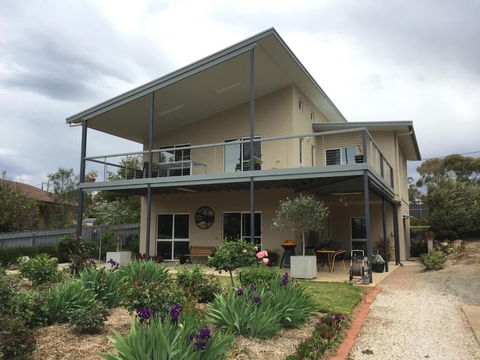 Lyreen's Apartment B&B - Darwin Holiday 1