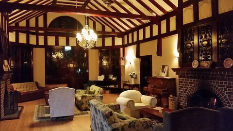 Petersons Armidale Winery & Guesthouse - Darwin Holiday 2