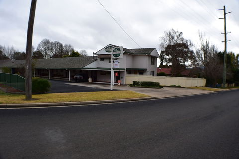 Acacia Motor Inn Armidale - Darwin Holiday 1