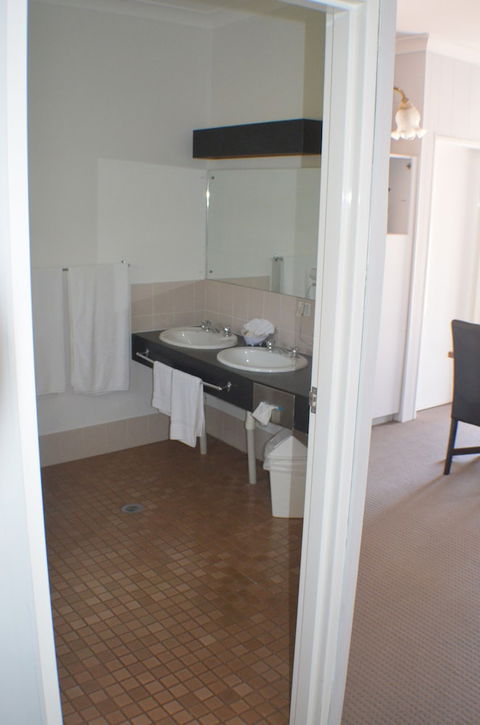 Deer Park Motor Inn - Darwin Holiday 5