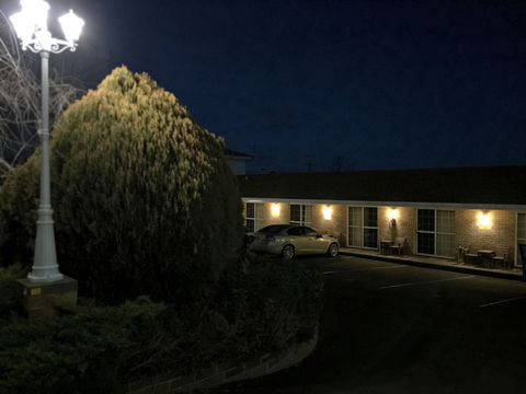 White Lanterns Motel - Darwin Holiday 1