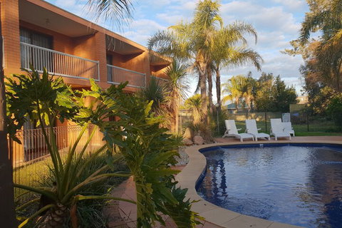 Crystal Fountain Motel Albury - Darwin Holiday 4