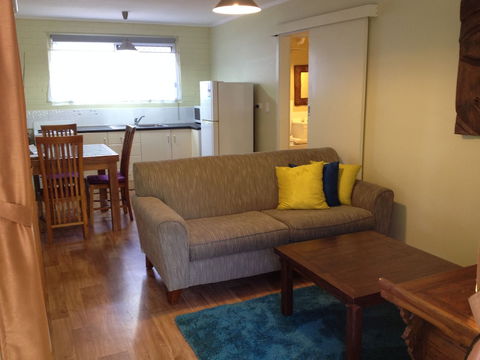 Coconut Palms On The Bay - Darwin Holiday 6