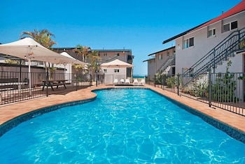 Lennox Head Beachfront Apartments - Darwin Holiday 1