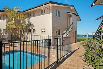 Lennox Head Beachfront Apartments - Darwin Holiday 0