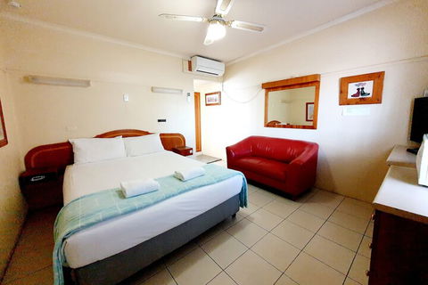 Ardeanal Motel West Wyalong - Darwin Holiday 6