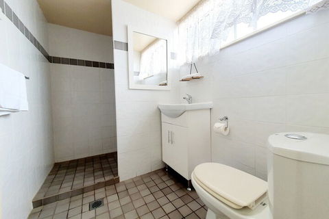 Ardeanal Motel West Wyalong - Darwin Holiday 7
