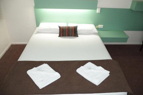 Longreach Motel - Darwin Holiday 5