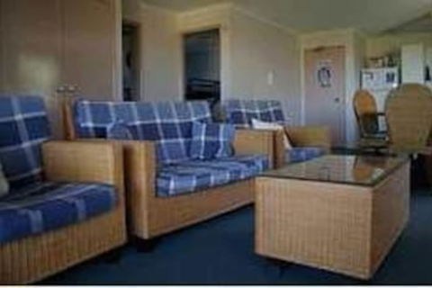 Whitecaps Holiday Apartments - Darwin Holiday 2