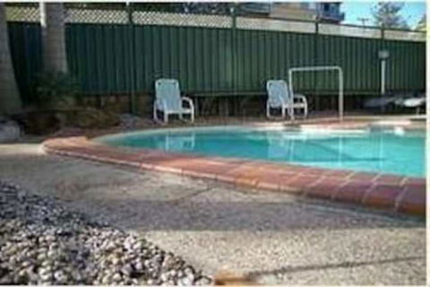 Whitecaps Holiday Apartments - Darwin Holiday 6