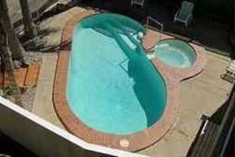 Whitecaps Holiday Apartments - Darwin Holiday 3