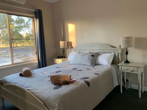 Bryn Glas Farm Stay - Darwin Holiday 6