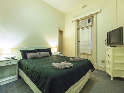 Grand Tasman Hotel - Darwin Holiday 6