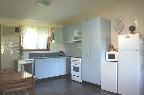 Bed & Breakfast At Kiama - Darwin Holiday 6
