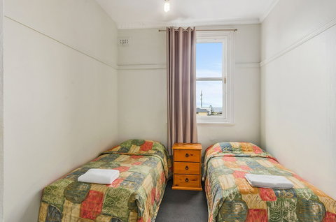 Grand Hotel Kiama - Darwin Holiday 4