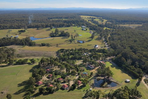 Lakes Entrance Country Cottages - Darwin Holiday 2
