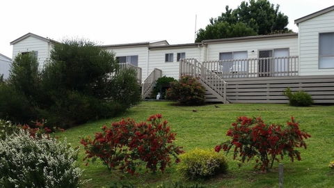 Lookout Holiday Units - Darwin Holiday 3