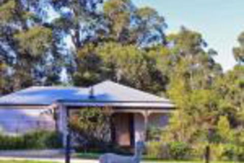 Araluen Park Cottages - Darwin Holiday 0